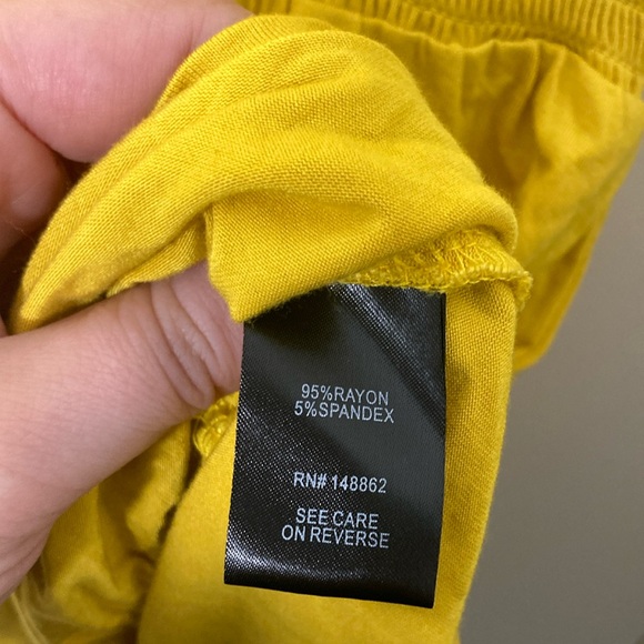 Torrid Super Soft Yellow Flutter Sleeve Tie Front Blouse Plus‎ Size 3X - Picture 4 of 7